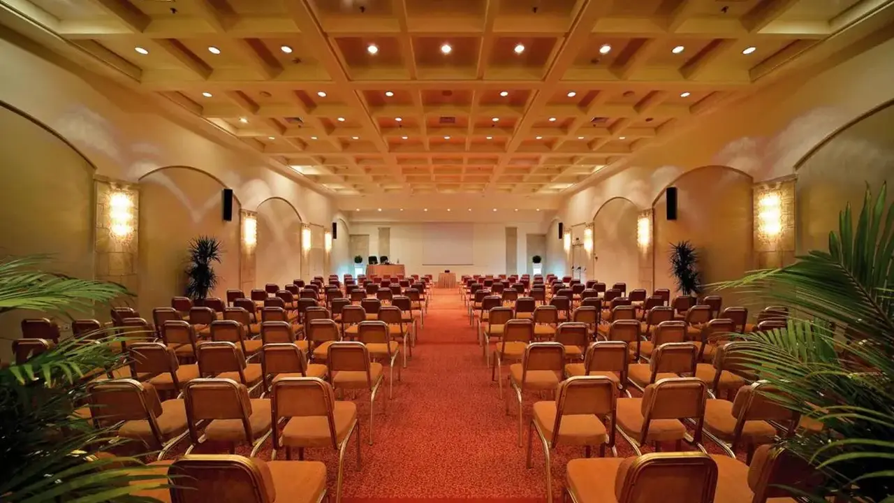 AMUS HOTEL & SPA