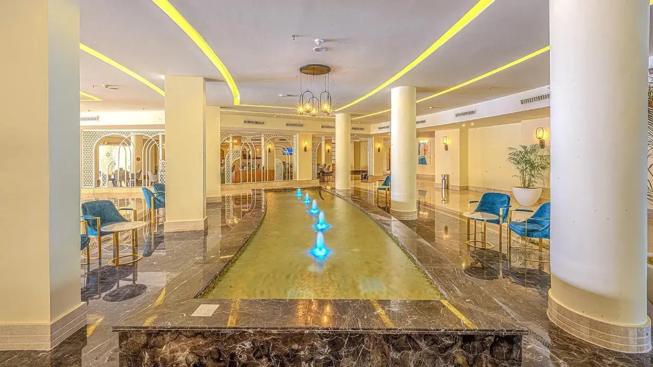AMWAJ BEACH CLUB ABU SOMA