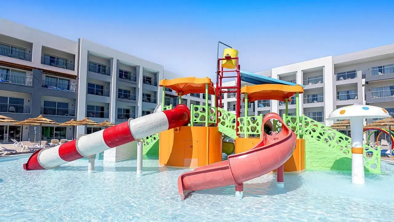 AMWAJ BEACH CLUB ABU SOMA