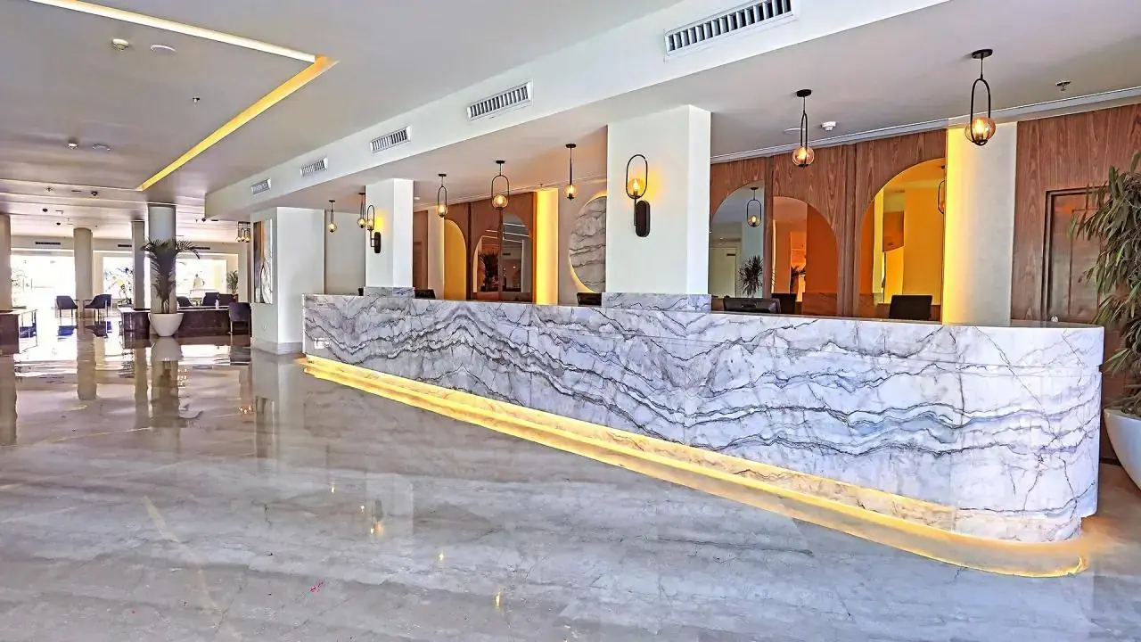 AMWAJ BEACH CLUB ABU SOMA