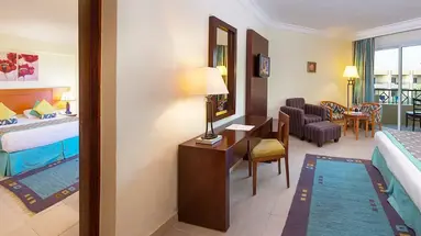 AMWAJ BEACH CLUB ABU SOMA