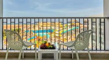 AMWAJ BEACH CLUB ABU SOMA