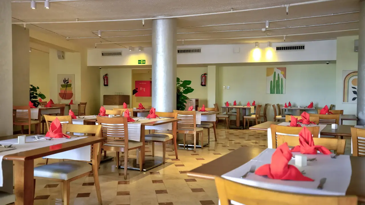 Amwaj Beach Club Resort - Abu Soma