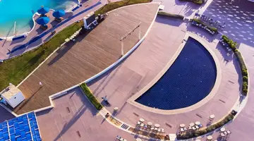 AMWAJ BEACH CLUB RESORT & AQUA PARK