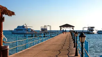 AMWAJ BEACH CLUB RESORT & AQUA PARK