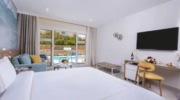AMWAJ OYOUN HOTEL & RESORT