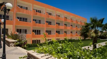 AMWAJ OYOUN HOTEL & RESORT