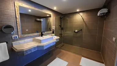 Amwaj Oyoun Resort & Casino