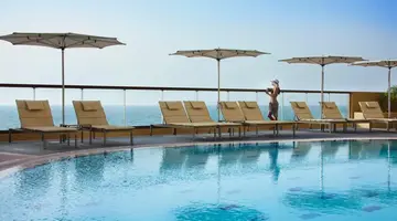 Amwaj Rotana Jumeirah Beach