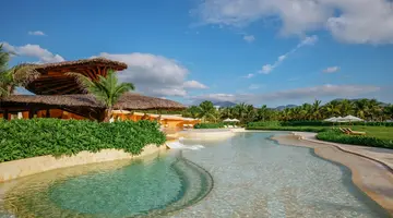 ANA MANDARA CAM RANH