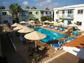Anais Bay Apartments (Louma)
