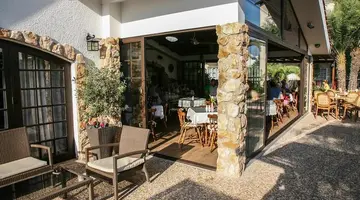 Anais Bay Apartments (Louma)
