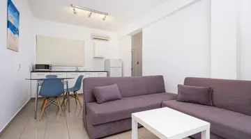 Anais Bay Apartments (Louma)