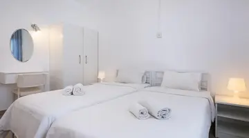Anais Bay Apartments (Louma)