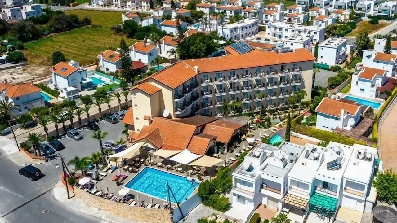 Anais Bay Hotel