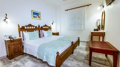 ANAIS COLLECTION HOTEL & SUITES