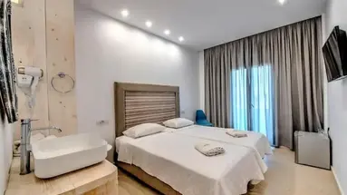 Anamar Santorini