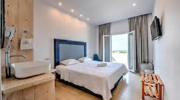 Anamar Santorini