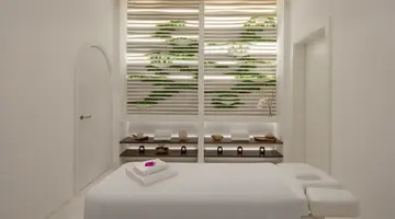 Anantara Retreat Santorini Abu Dhabi