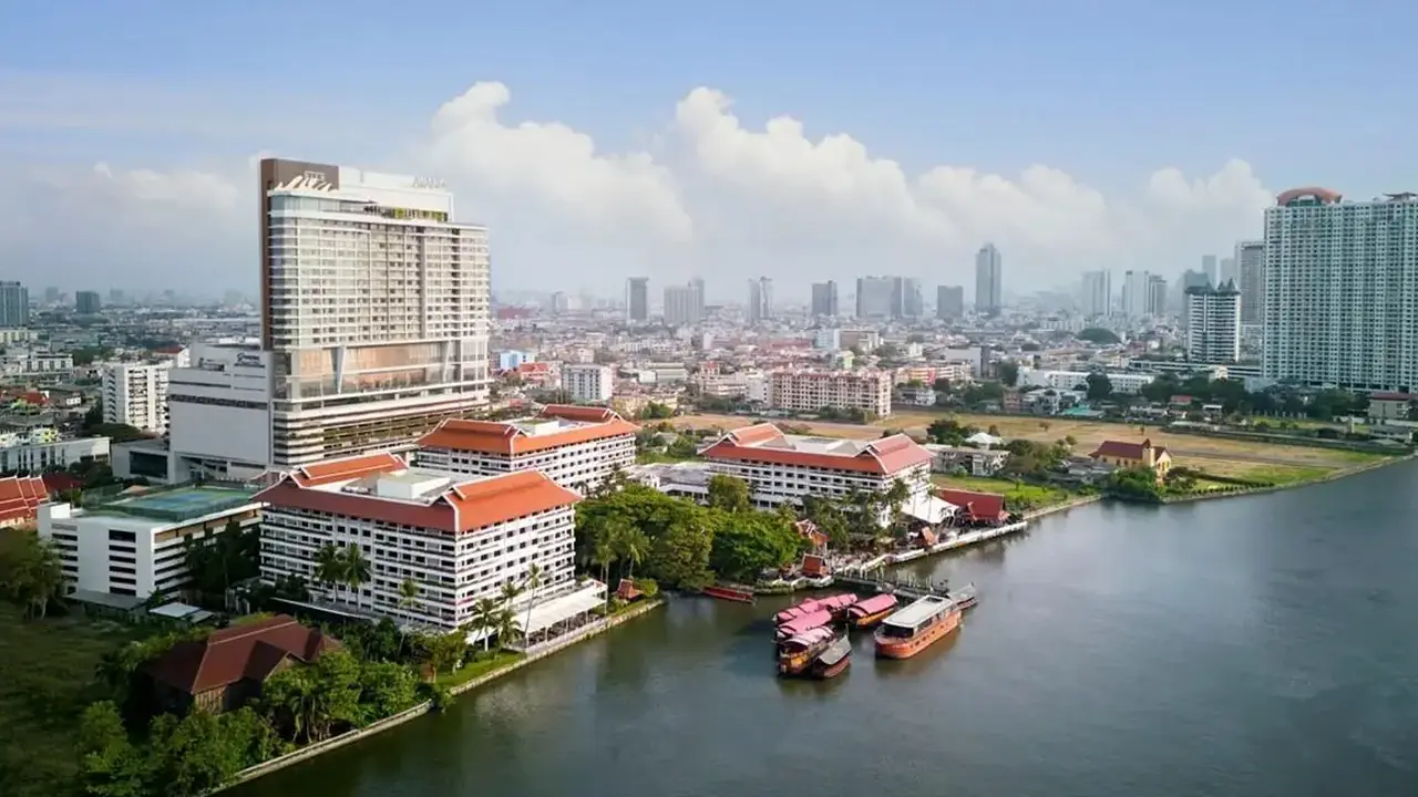 Anantara Riverside Bangkok Resort