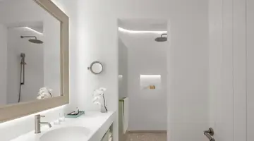 Anantara Santorini Abu Dhabi Retreat