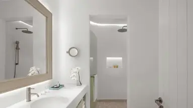 Anantara Santorini Abu Dhabi Retreat