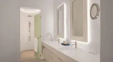 Anantara Santorini Abu Dhabi Retreat