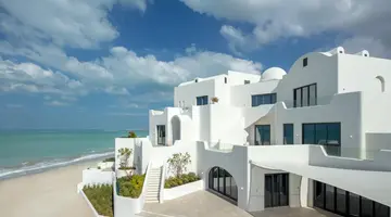 Anantara Santorini Abu Dhabi Retreat