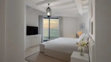 Anantara Santorini Abu Dhabi Retreat