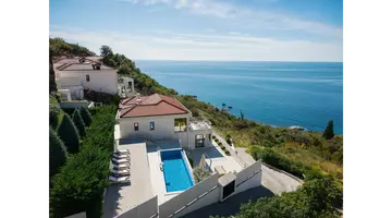 ANANTI REZEVICI MONTENEGRO
