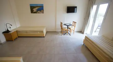 ANASTASIA HOTEL HER
