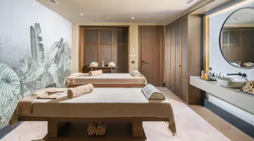 Anda Barut Collection