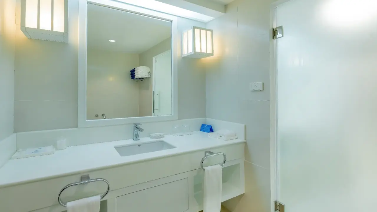 ANDAMAN BEACH SUITES HOTEL