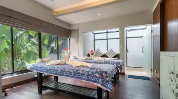 Andaman Embrace Patong