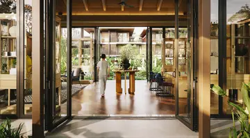ANDAZ PATTAYA JOMTIEN BEACH