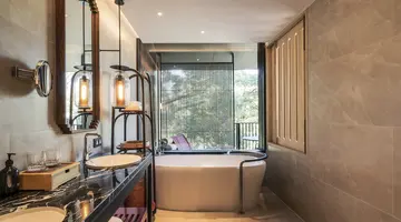 ANDAZ PATTAYA JOMTIEN BEACH