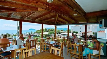 ANDREOLAS BEACH HOTEL