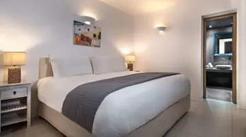 Anema Luxury Suites and Villas