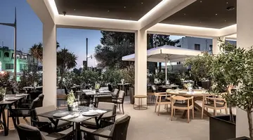 Anemi Hotel and Suites