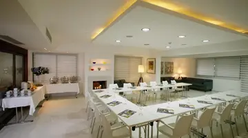 Anemi Hotel and Suites