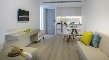 ANEMI HOTEL & SUITES