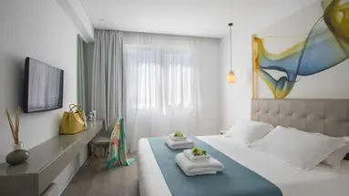 Anemi Hotel & Suites