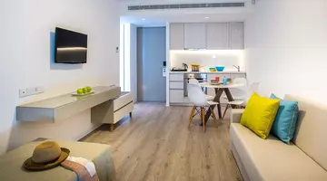 Anemi Hotel & Suites