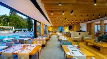 ANEMI HOTEL & SUITES