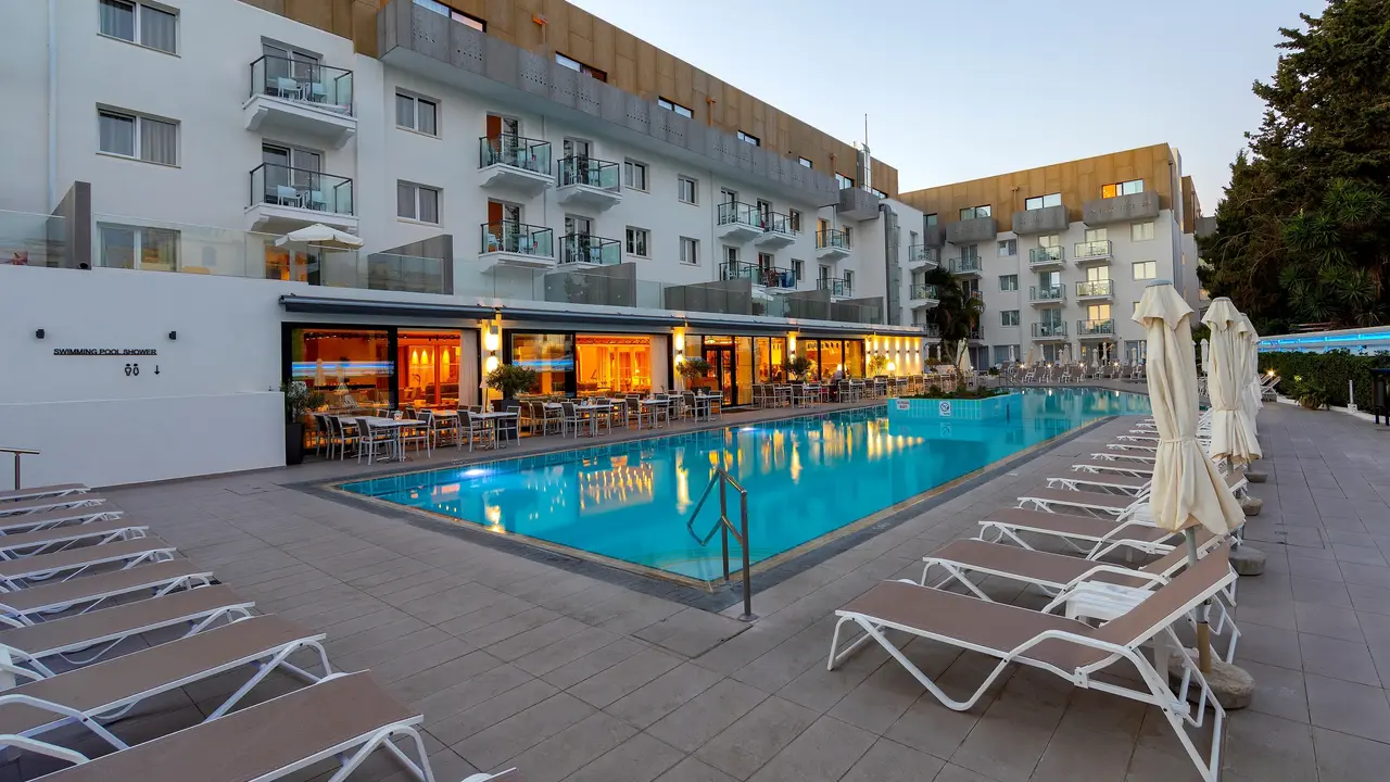 ANEMI HOTEL & SUITES