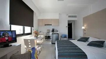 ANEMI HOTEL & SUITES