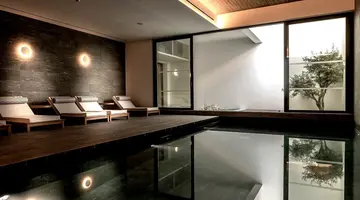 Anemi Hotel & Suites