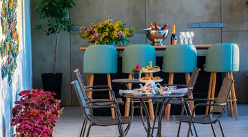 ANEMI HOTEL & SUITES