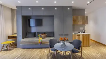 Anemi Hotel & Suites