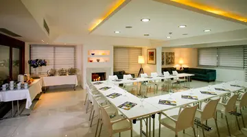 Anemi Hotel & Suites
